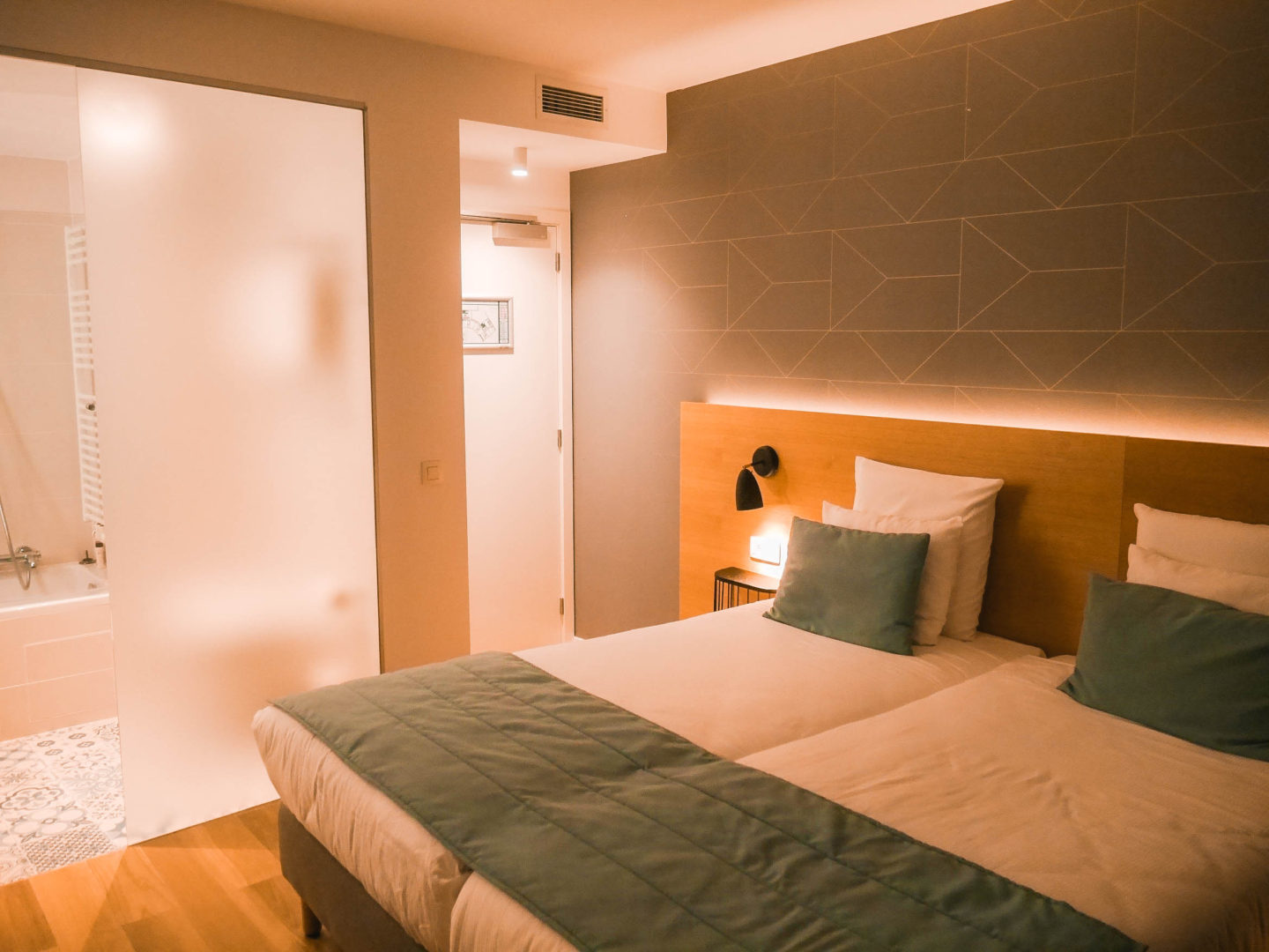 Staying at Hotel Hygge, Brussels